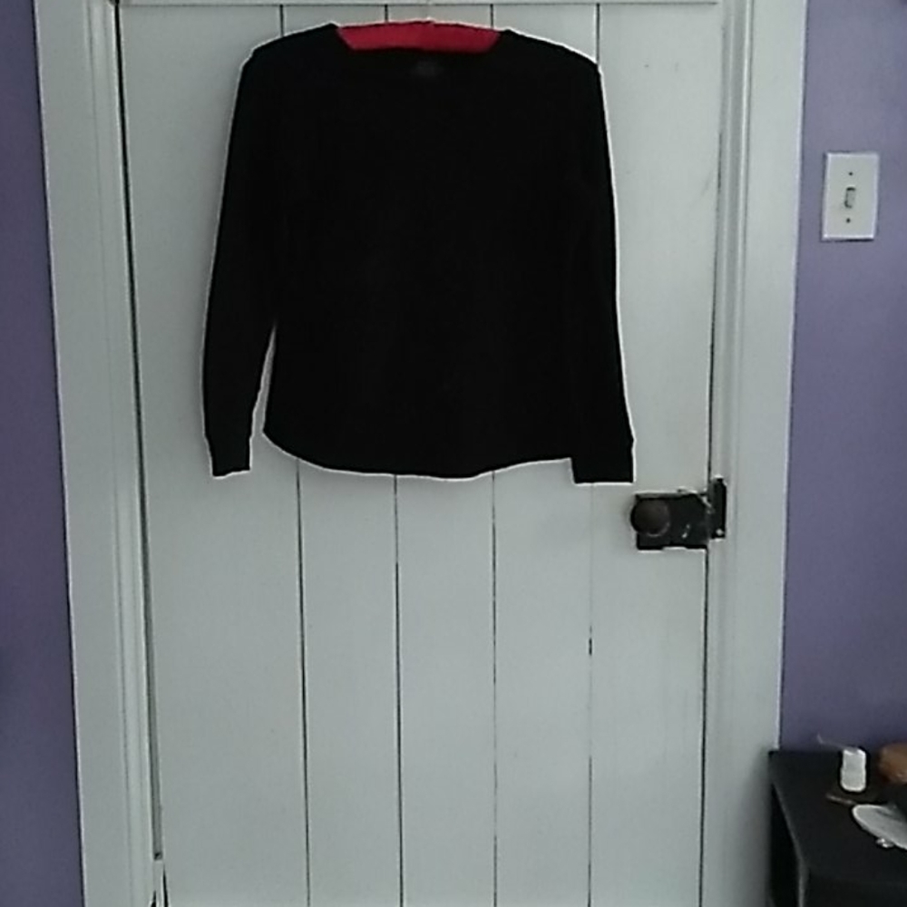 A long sleeve sweat shirt